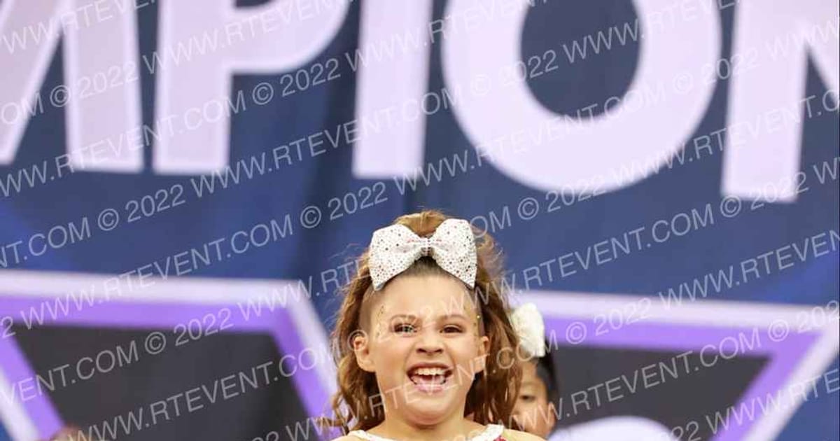 Warrior Cheer Lightning · GlobeX Championships