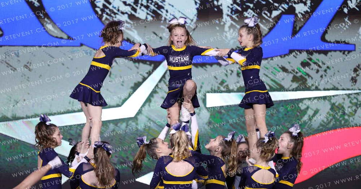 Mustang Cheer All Stars Broncos · Fort Worth Grand Nationals DI DII