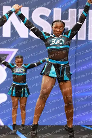 LA LEGACY DIVAZ