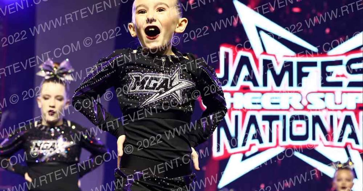 MGA Blackout · Jamfest Cheer Super Fixed for Blackout