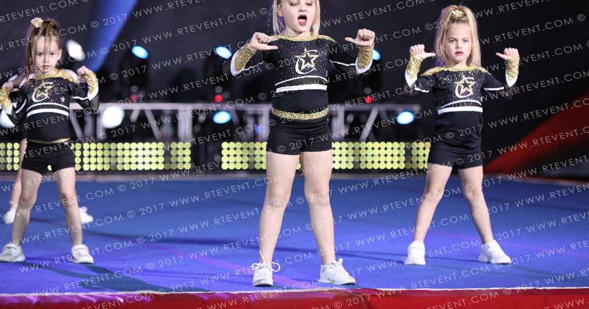 Champion Cheer Hot Shots · Fort Worth Grand Nationals DI DII