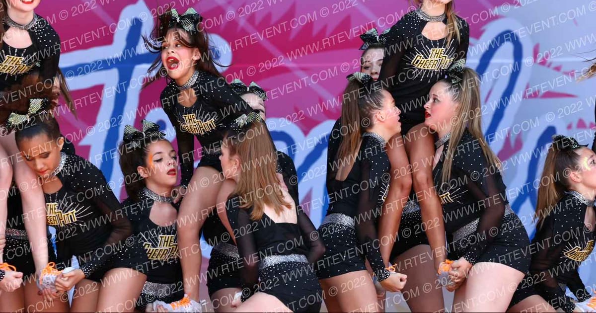 The Cheer Pitt Kansas City Soleil · Beach Blast