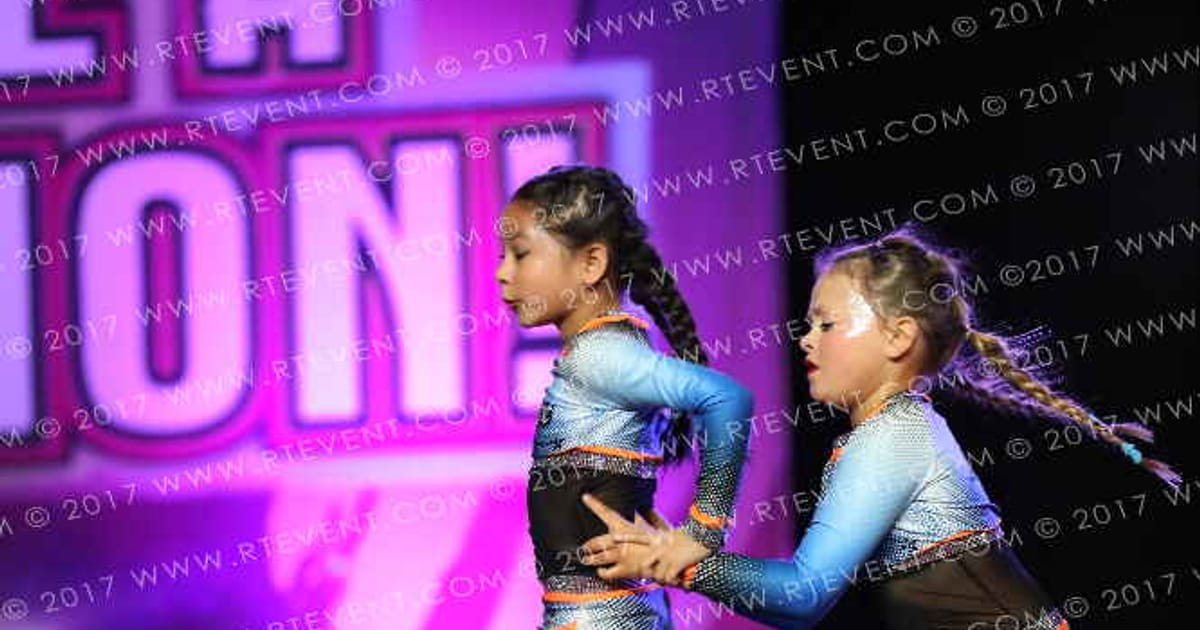 Ultimate Cheer Lubbock Reign Drops · Encore Grand Nationals