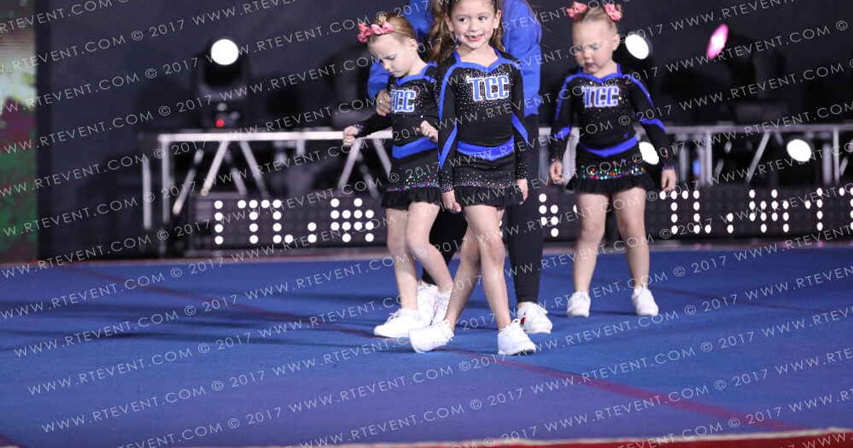 The Cheer Connection TCC Glitter · Fort Worth Grand Nationals DI DII