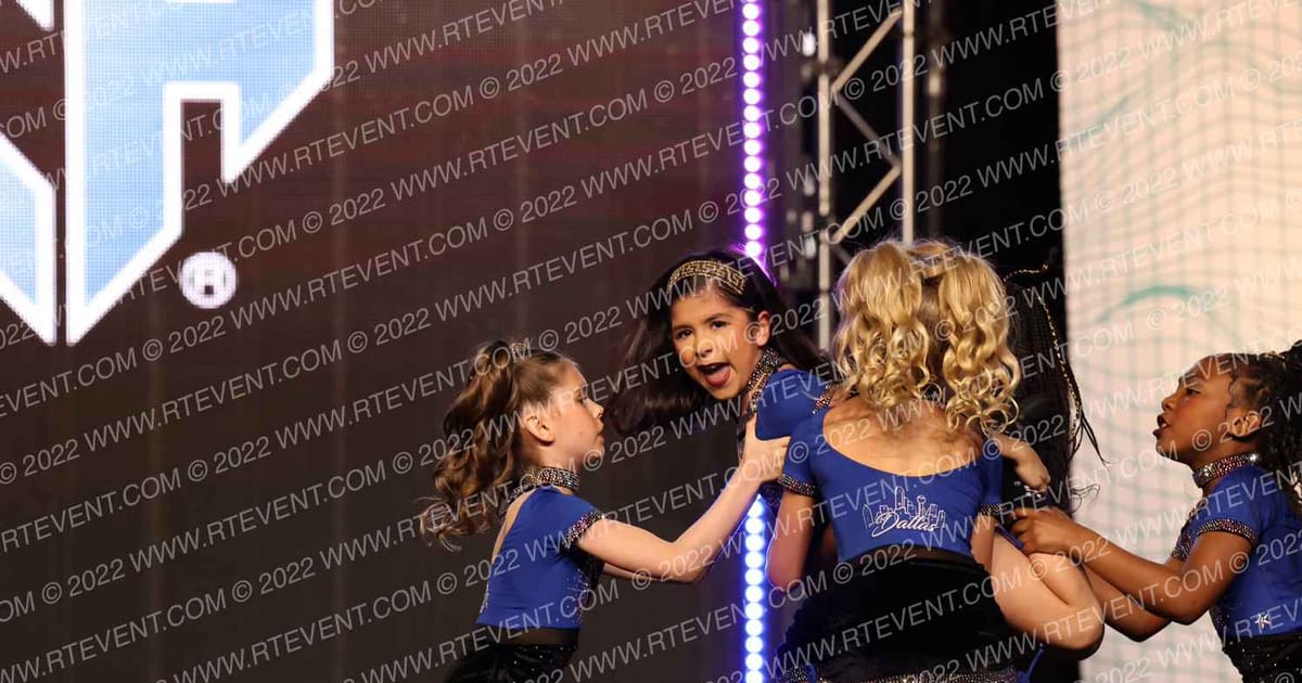 Cheer Athletics - Dallas Gold Lynx · The Southwest Regional Summit