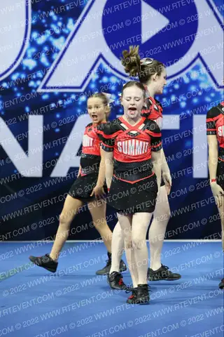 SUMMIT CHEER  M80S