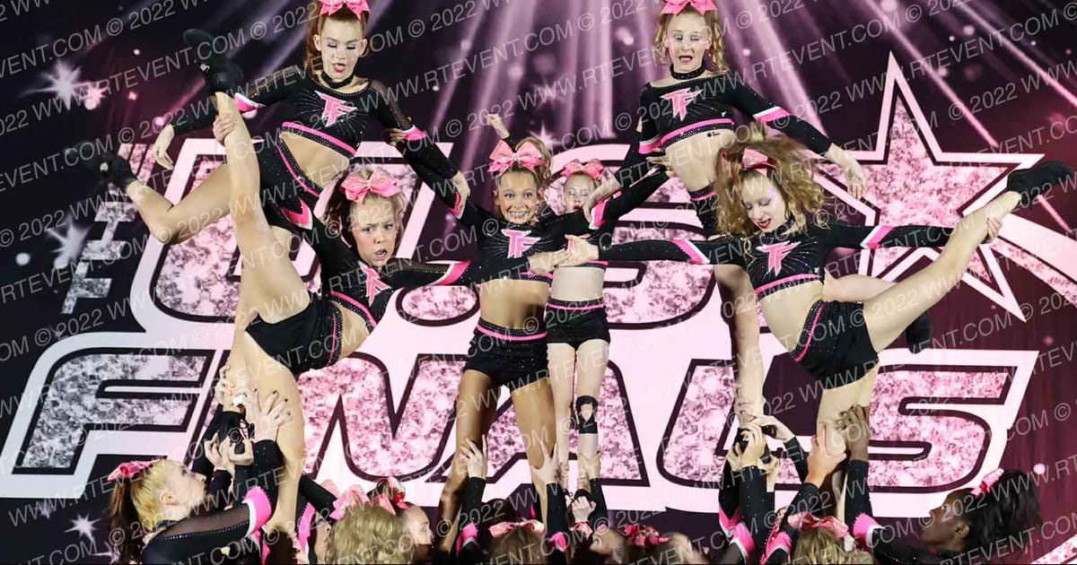 Titanium Force Cheer Bombshells · US Finals Chicago