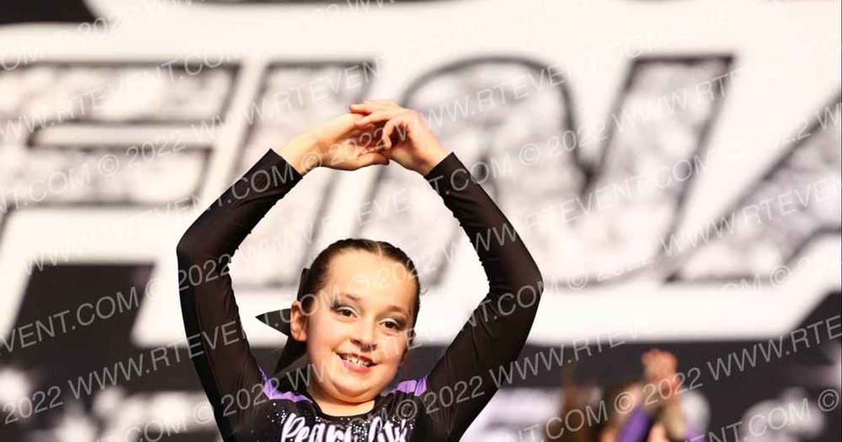Pearl City Cheer & Tumble Rubies · The US Finals DesMoines