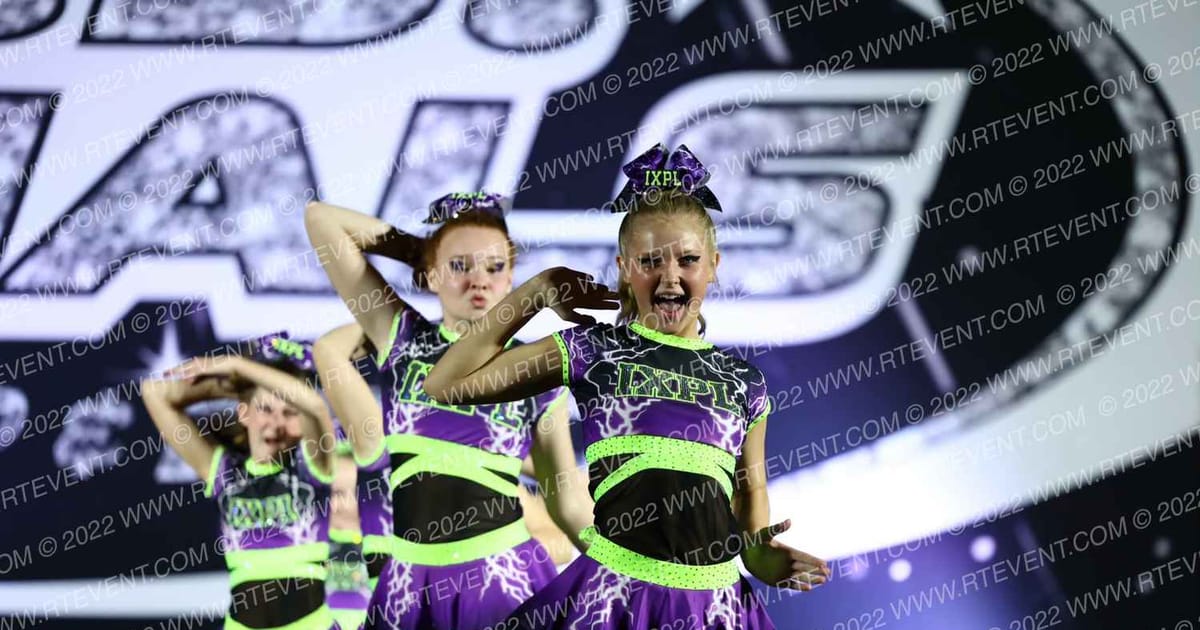 Iowa X-Plosion Cheer & Tumbling Thunderstruck · The US Finals DesMoines