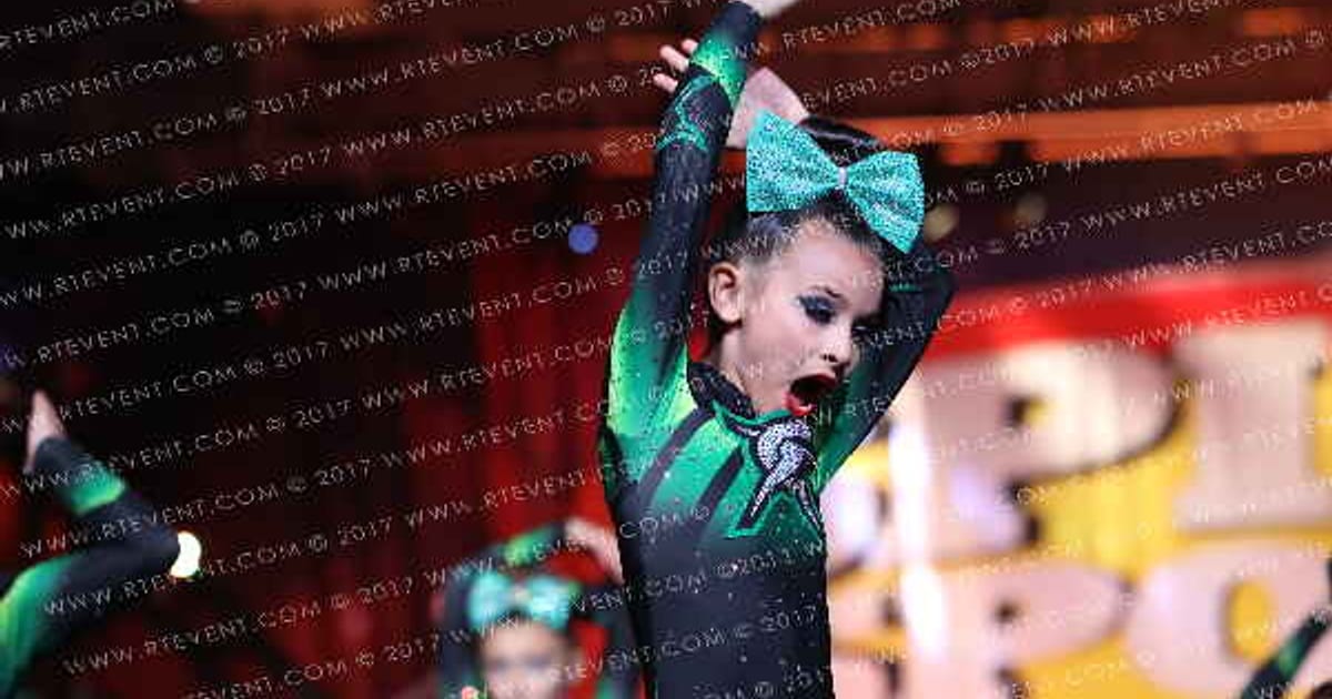 CheerForce Simi Valley Emeraldz · Spirit Sports Palm Springs Grand Nationals