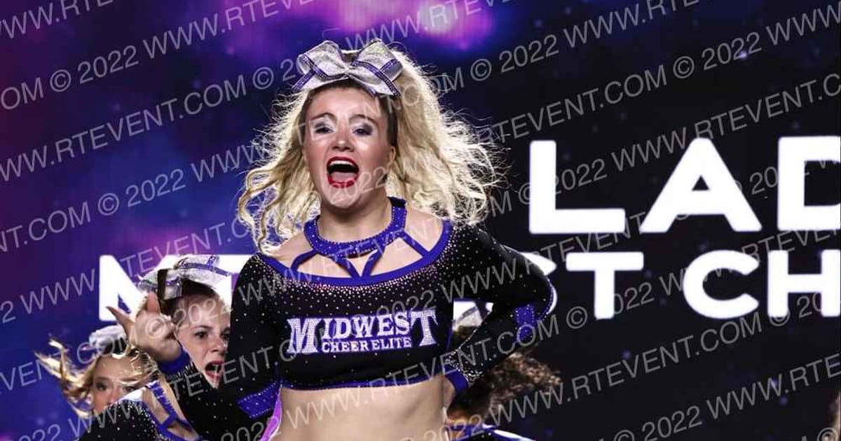 Midwest Cheer Elite Toledo lady suns · All Star Worlds Friday Correct