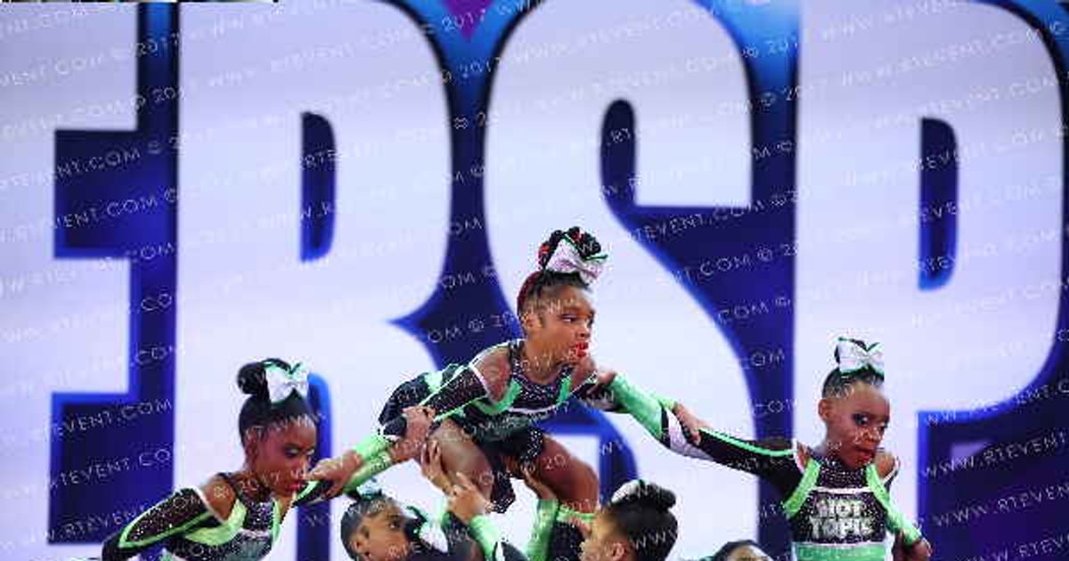 Hot Topic All Stars Royal Queens · Cheersport Baltimore II
