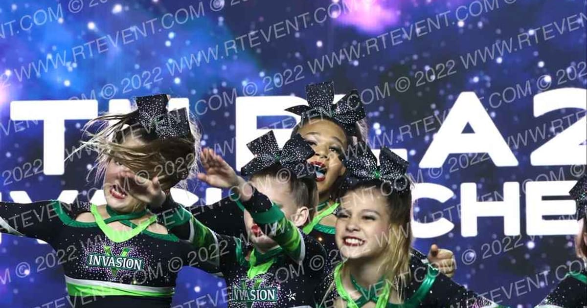 Invasion Cheer YOUTH PLA2OON · All Star Worlds Sunday