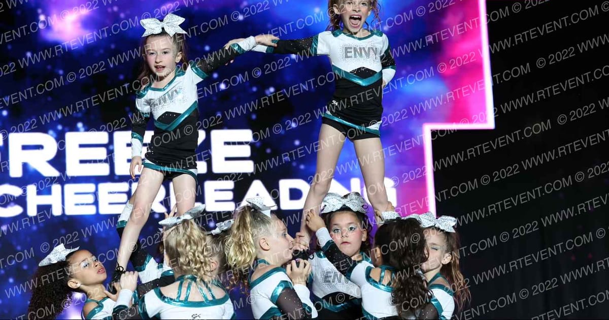 Envy Elite Cheerleading Mini Freeze · All Star Worlds Saturday