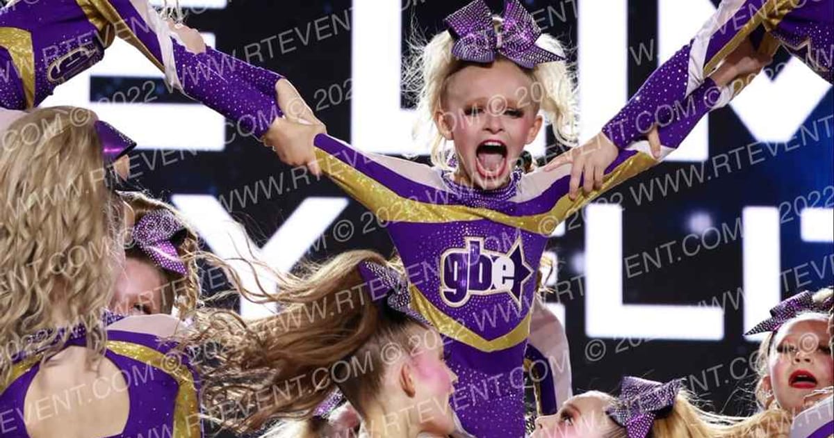 Green Bay Elite Little Lime · All Star Worlds Sunday