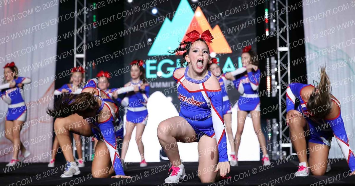 Pro Cheer QueenHawks · Southeast Regional Summit