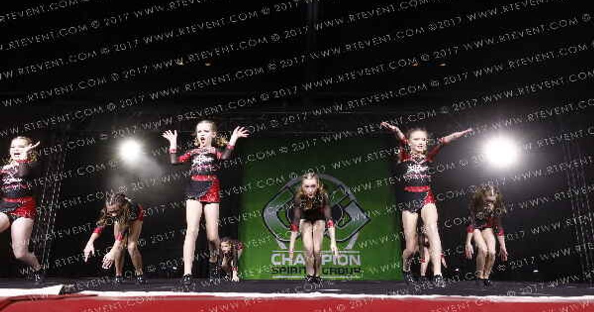 Chippewa Valley Spirit All Stars Shining Stars · Schaumburg Grand Nationals DI DII