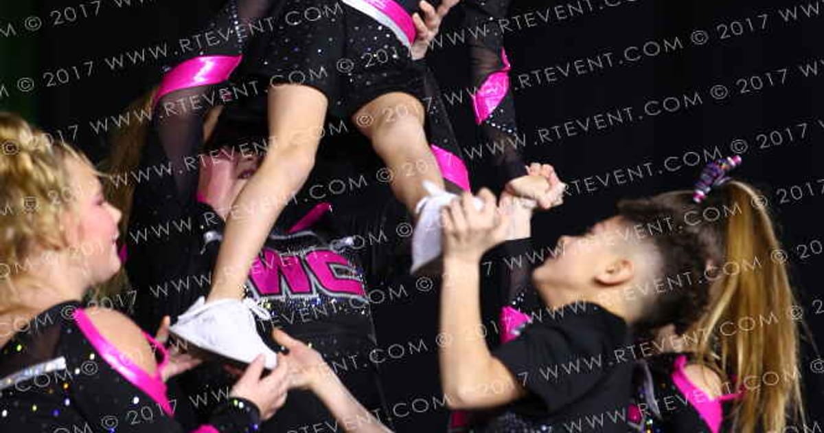 World Class Cheer Shockwave · Schaumburg Grand Nationals DI DII