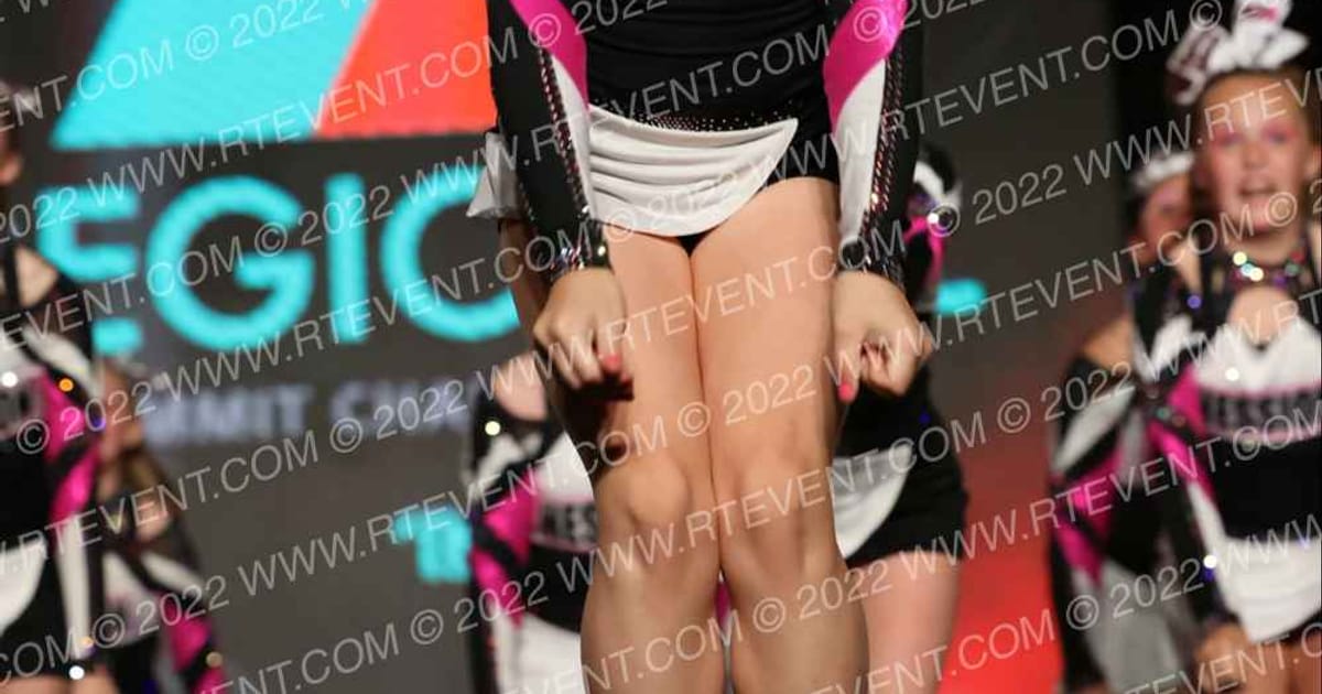 Hession Cheer Academy Pink Sizzle · Midwest Regional Summit