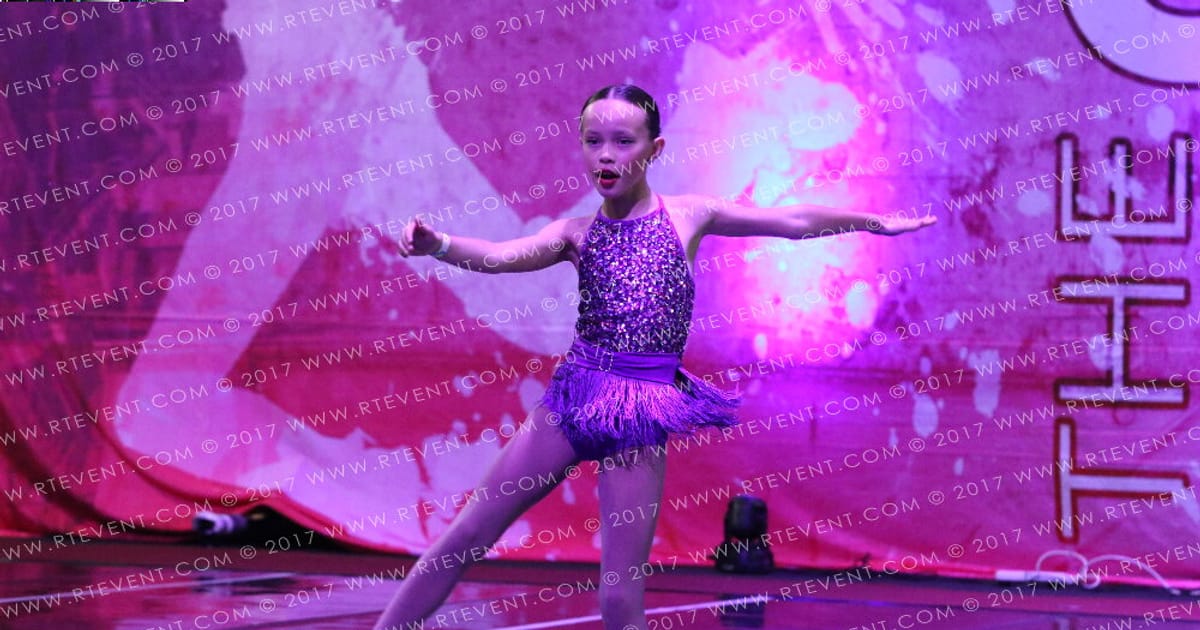 Red Hot Flames Dynamites · Steel the Show