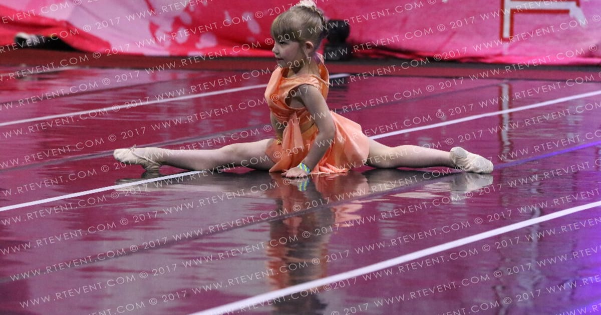 YM Cheer and Dance Evelyn Morely · Steel the Show