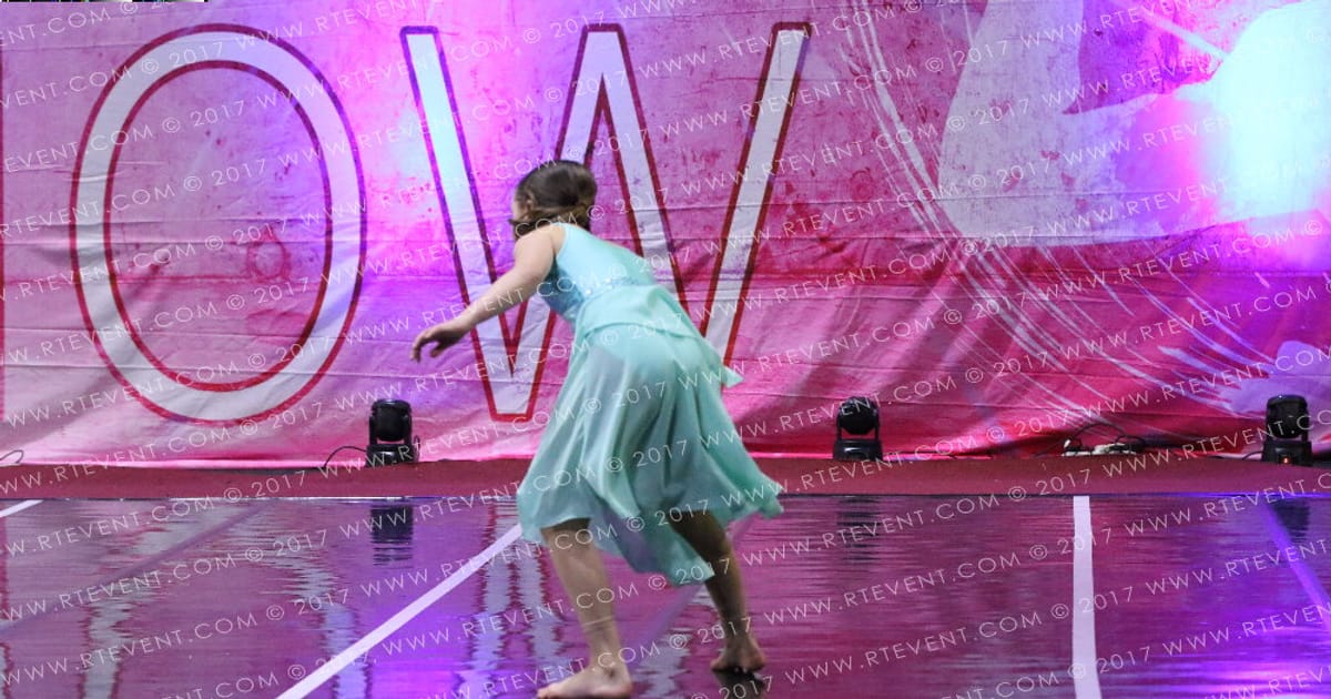 Elements Extreme Aubree Waters · Steel the Show