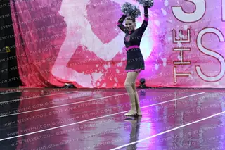 Pink Ladies Cheer Lea and Joana