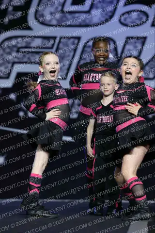 8 Count Cheer Academy Heartbreakers