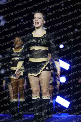 8 Count Cheer Academy Hearts of Gold