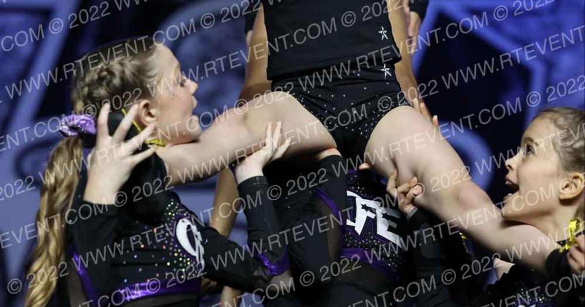 Cheer Force Elite Miss Vengeance · The US Finals Virginia Beach fixed