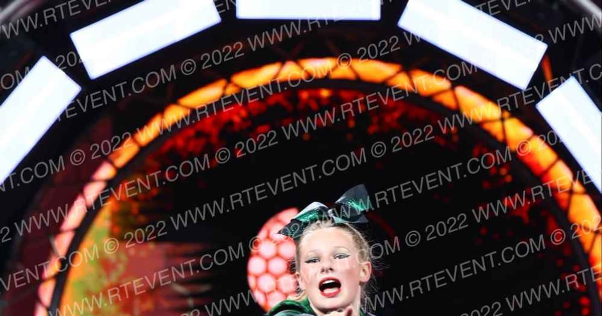 the savage project cheer factory P. Eschenweck · Season Finale Nashville Sunday Correct