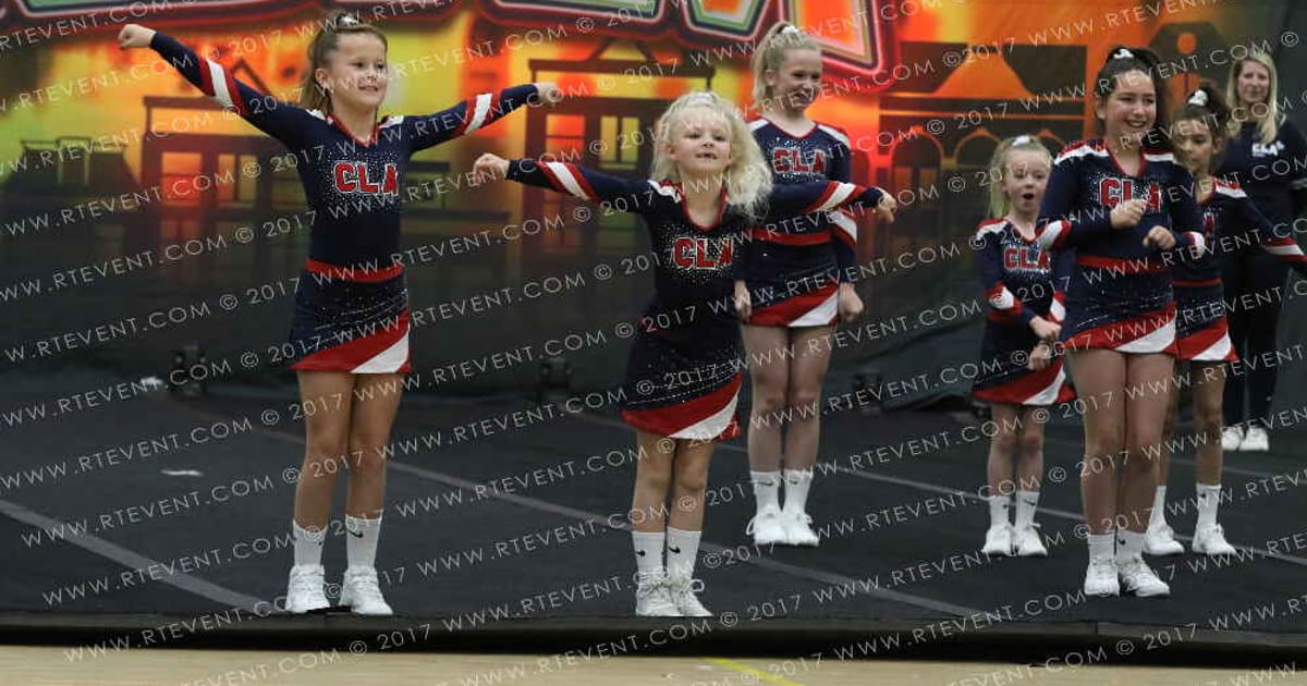 Cheerleader Academy Axion · FC Amsterdam