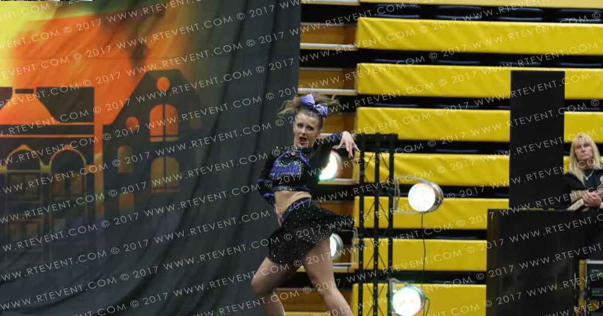 Sapphire Cheer and Dance Nieve Lennon · FC Amsterdam