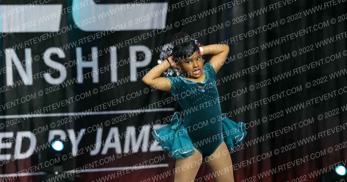 OC ELITE SNOW ANGELS · The Pinnacle Cheerleading Championship