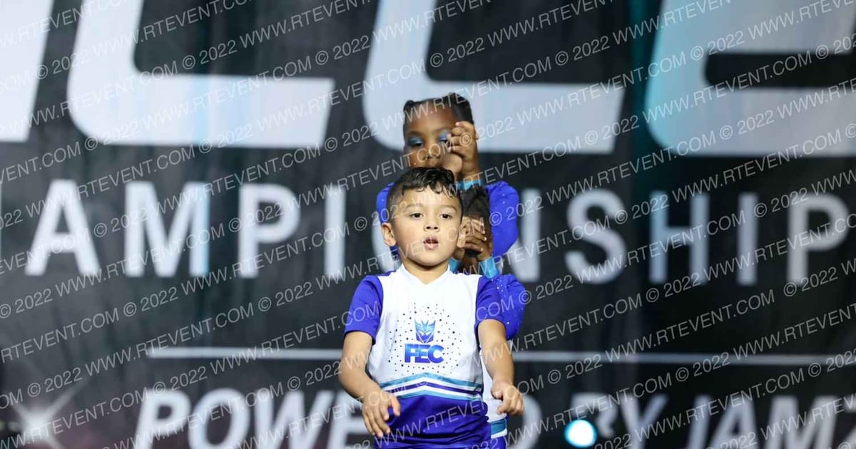 FRESNO ELITE LIGHTSPEED · The Pinnacle Cheerleading Championship