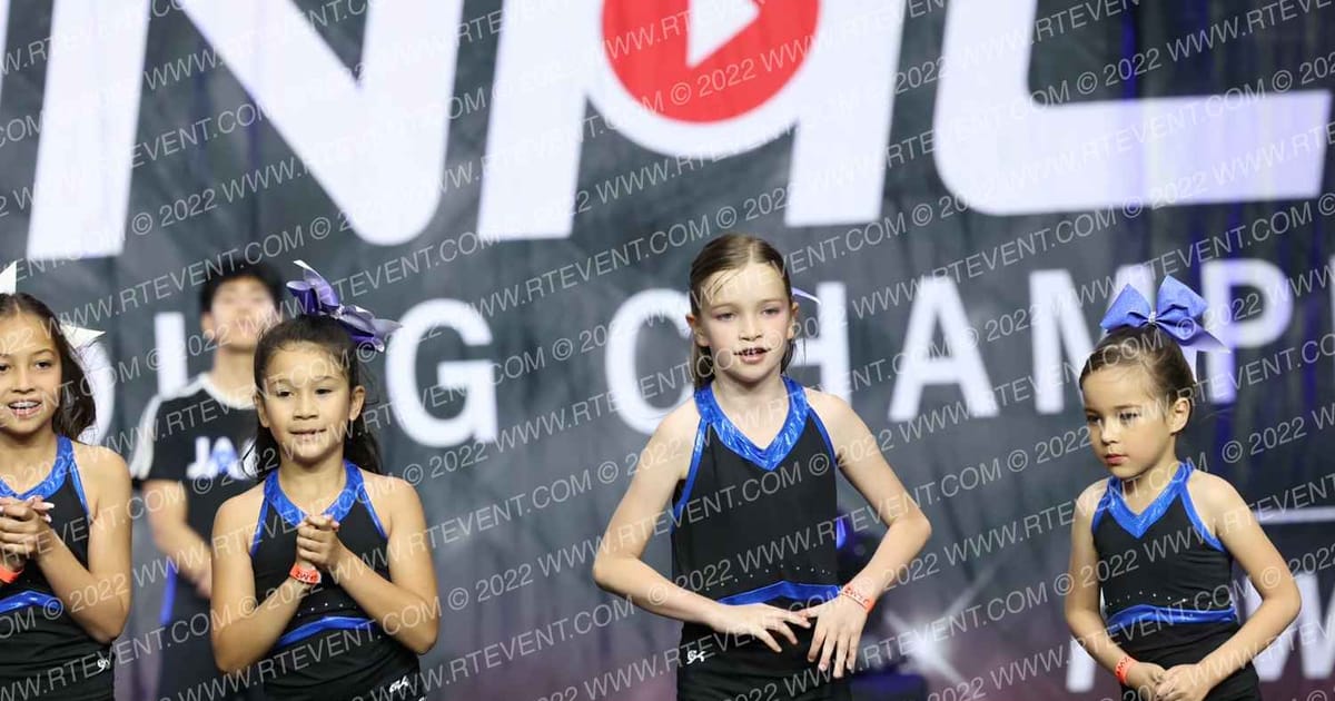 BAY TWILIGHT TINKERBELLS · The Pinnacle Cheerleading Championship