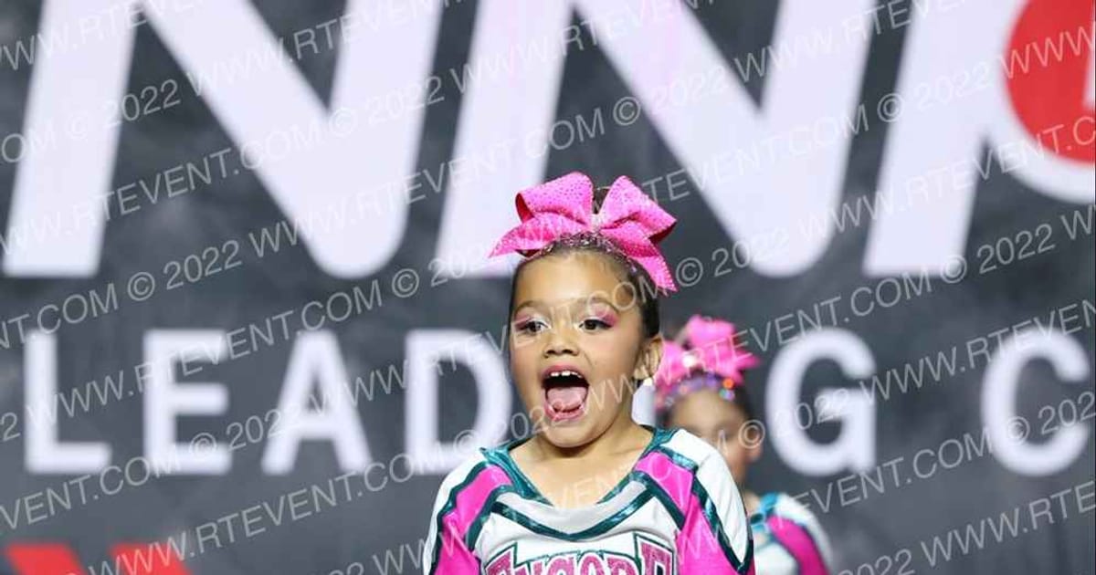 ENCORE ROYALTY · The Pinnacle Cheerleading Championship
