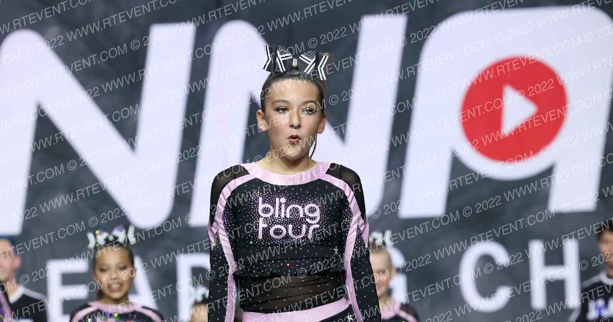 BLING TOUR OBSIDIAN · The Pinnacle Cheerleading Championship