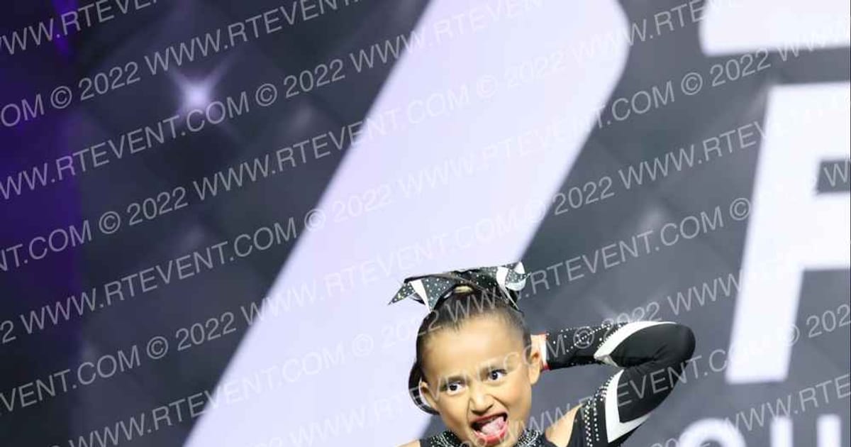 BLING ATHLETICS BLING QUEENS · The Pinnacle Cheerleading Championship