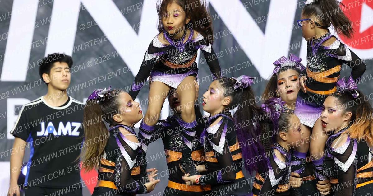 1ST IMPRESSION PURPLE REIGN · The Pinnacle Cheerleading Championship