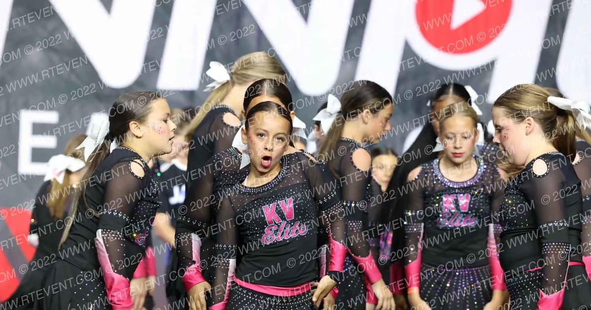 KERN VALLEY ELITE PLATINUM · The Pinnacle Cheerleading Championship
