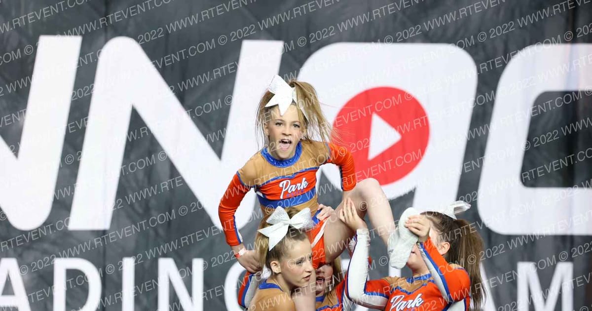PARK ELITE SPORTS       TEAM ROYALE · The Pinnacle Cheerleading Championship