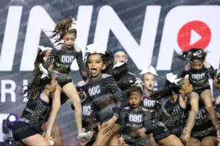 ONE DREAM MISS CLIQUE