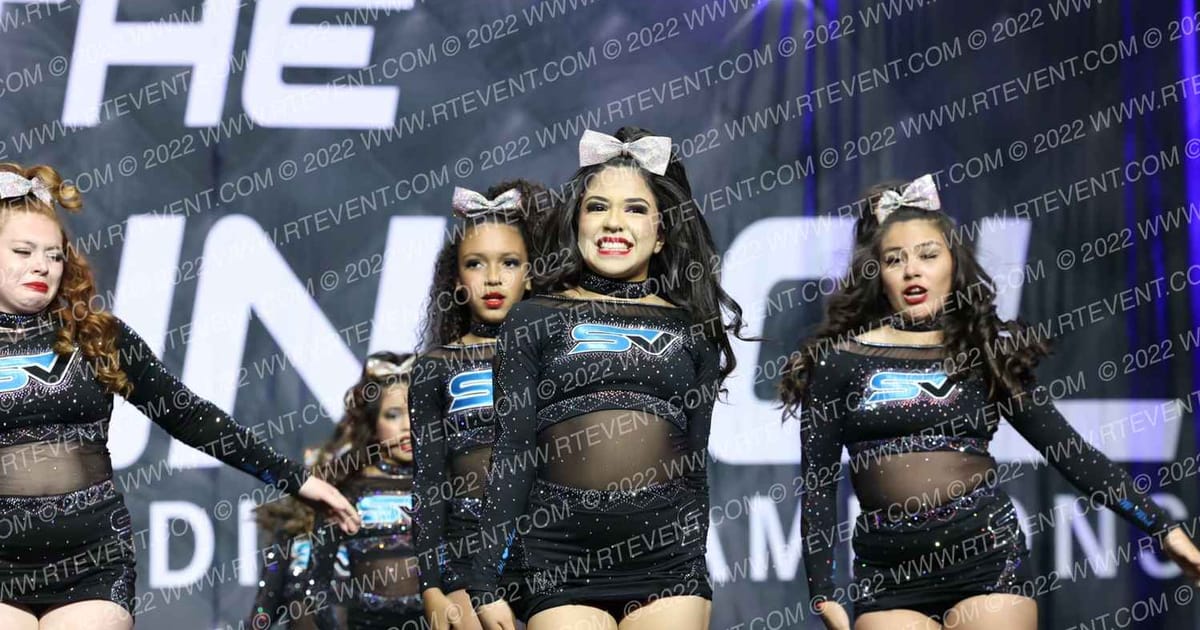 SIERRA VISTA ELITE QUEENS · The Pinnacle Cheerleading Championship