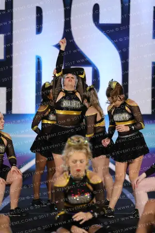 Interboro Hornets Cheerleading Queen Bees