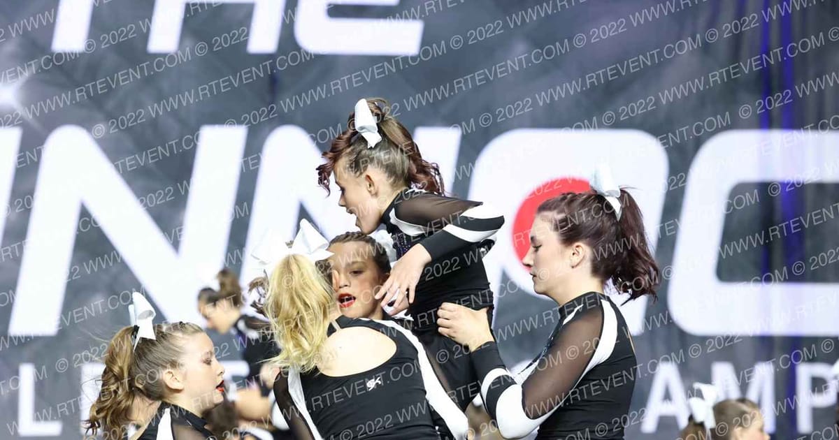 PACIFIC BEACH ALLSTARS HIGH DESERT WAVES · The Pinnacle Cheerleading Championship