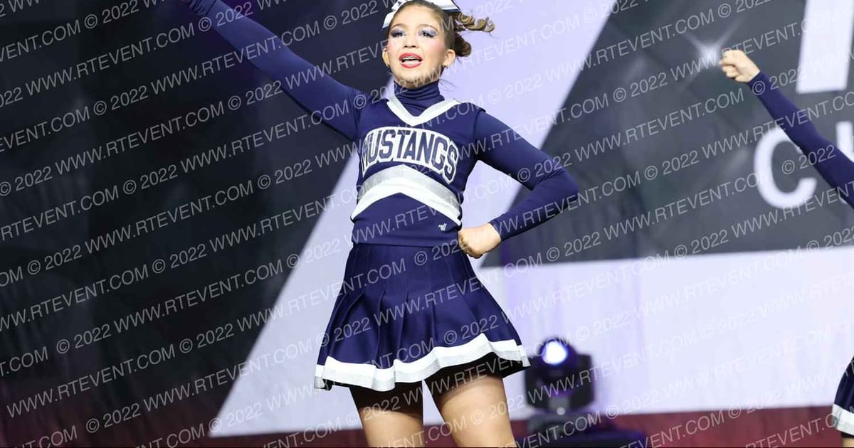 MEADOWS MIDDLE SCHOOL · The Pinnacle Cheerleading Championship