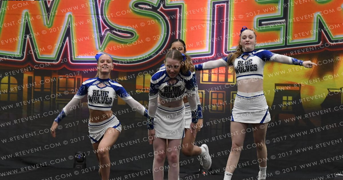 Blue Wolves Cheerleading Star Wolves · FC Amsterdam