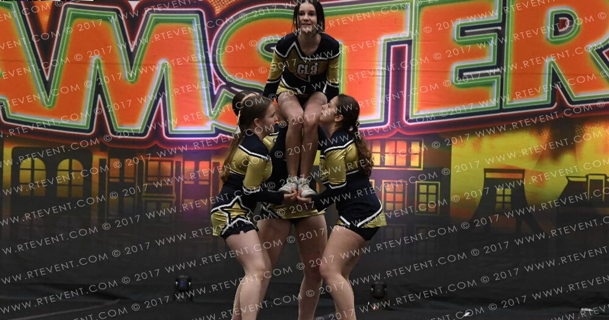 Cheerleader Academy Axplode · FC Amsterdam