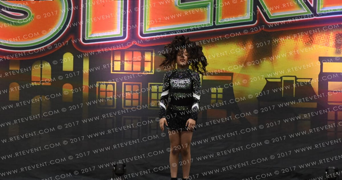 Power Cheer L'wren Coburn · FC Amsterdam
